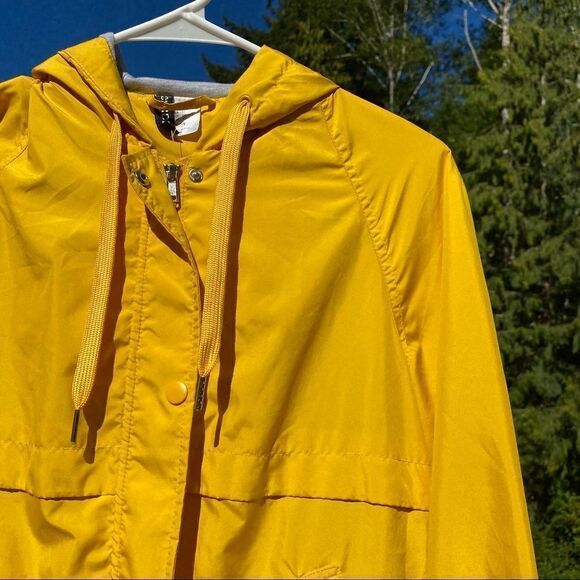 Divided Crop Windbreaker Lined Yellow Jacket XS - Picture 4 of 7
